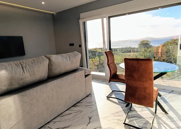 Anjalar Педренья